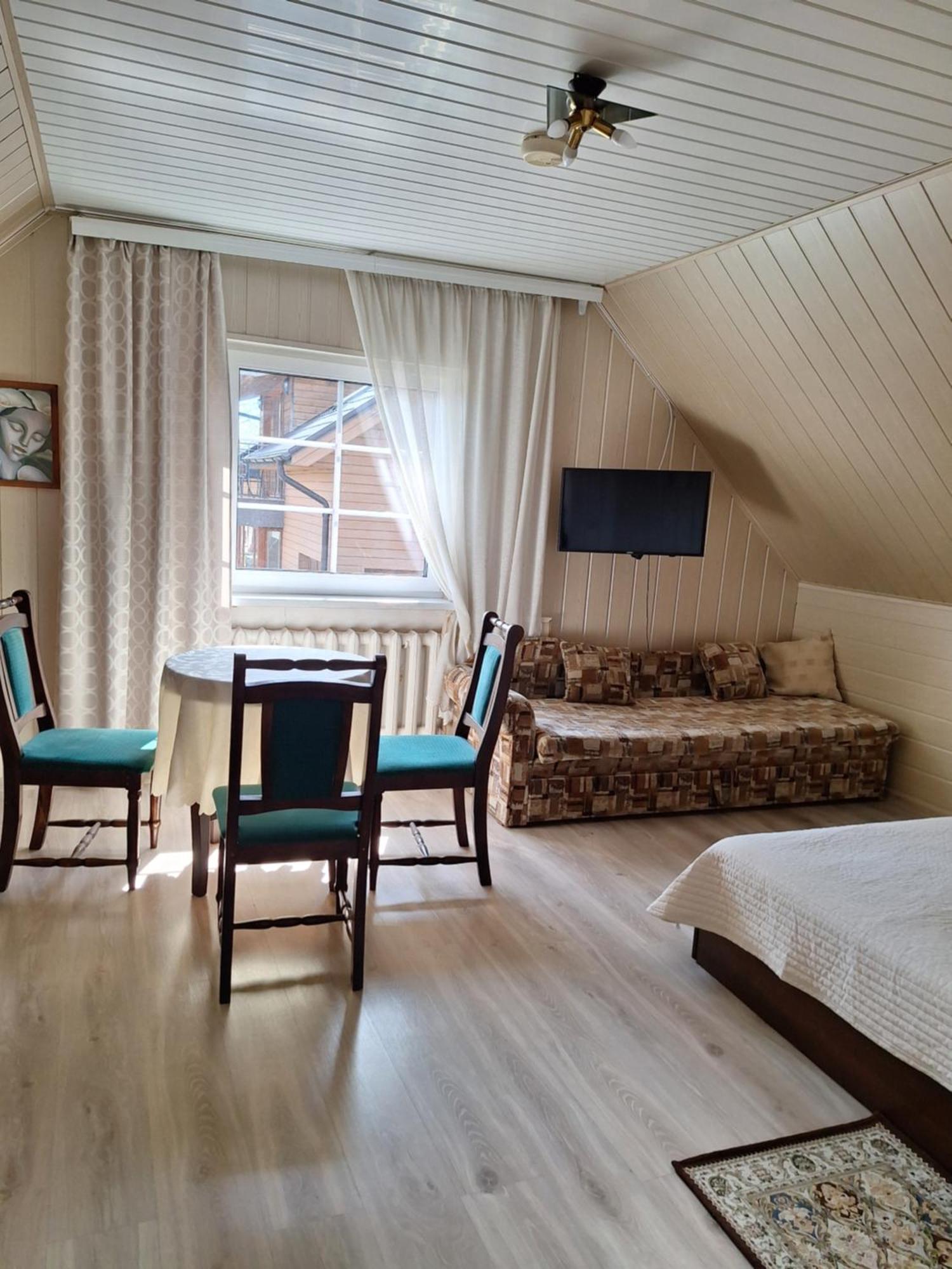 Augutes Zurlienes Apartamentai Тракай Екстер'єр фото
