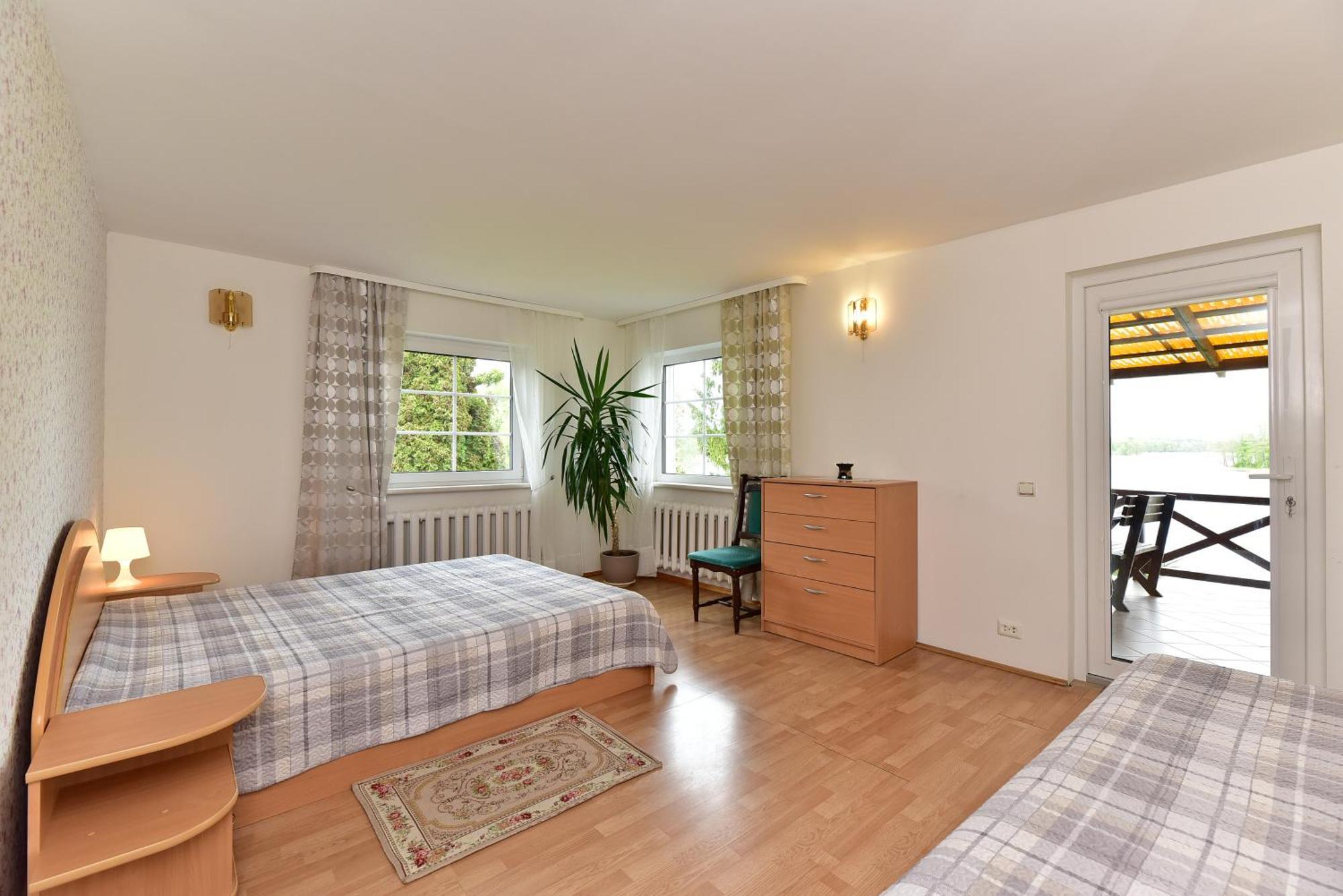 Augutes Zurlienes Apartamentai Тракай Екстер'єр фото